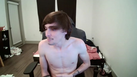 straightwhiteboy21  22-03-2022
